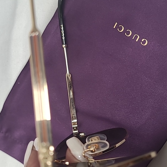 Authentic Gucci Aviator Sunglasses Unisex - Picture 7 of 7